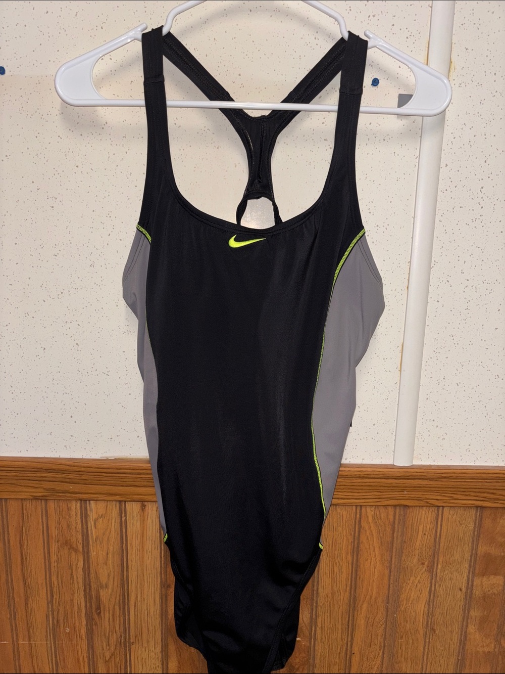 NWT - Nike women’s Black & Gray Racerback athletic Swimsuit (Size XL)